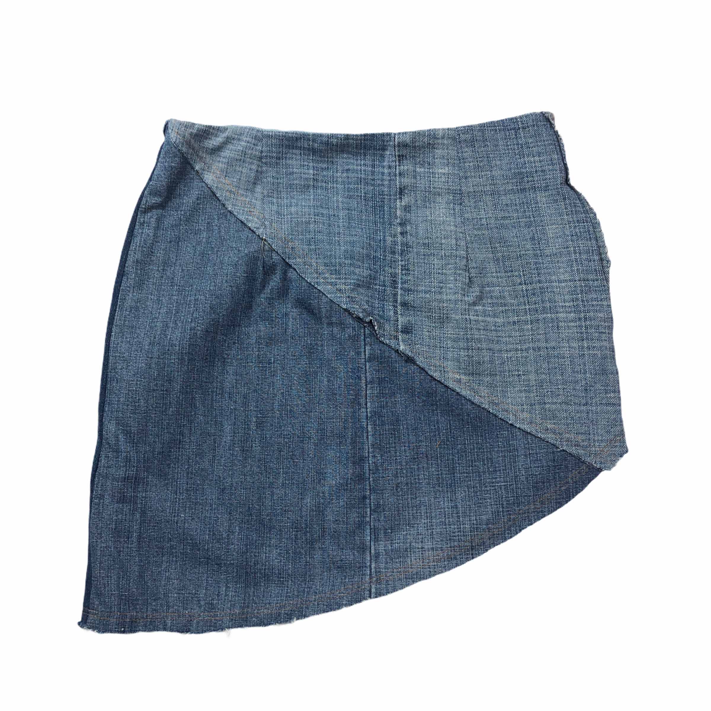 EMMA Diagonal Short Skirt 005